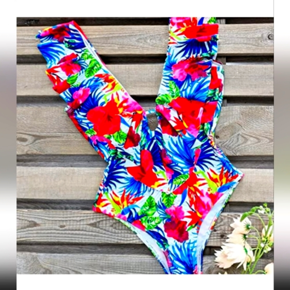 Size Small "Sporlike" Whole Piece Swimsuit